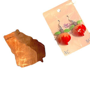Georgia on my Mind Gift Basket Cookie Cutter Pop Art 3D Peach Earrings Peach Bag
